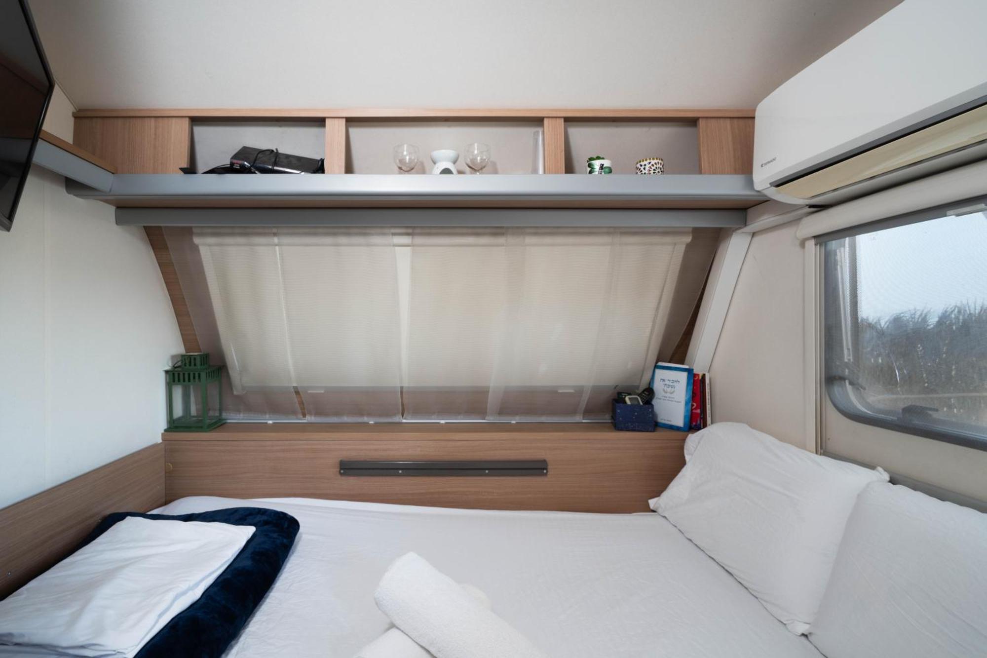 אסקייפ ים המלח Apartment Avnat Ngoại thất bức ảnh